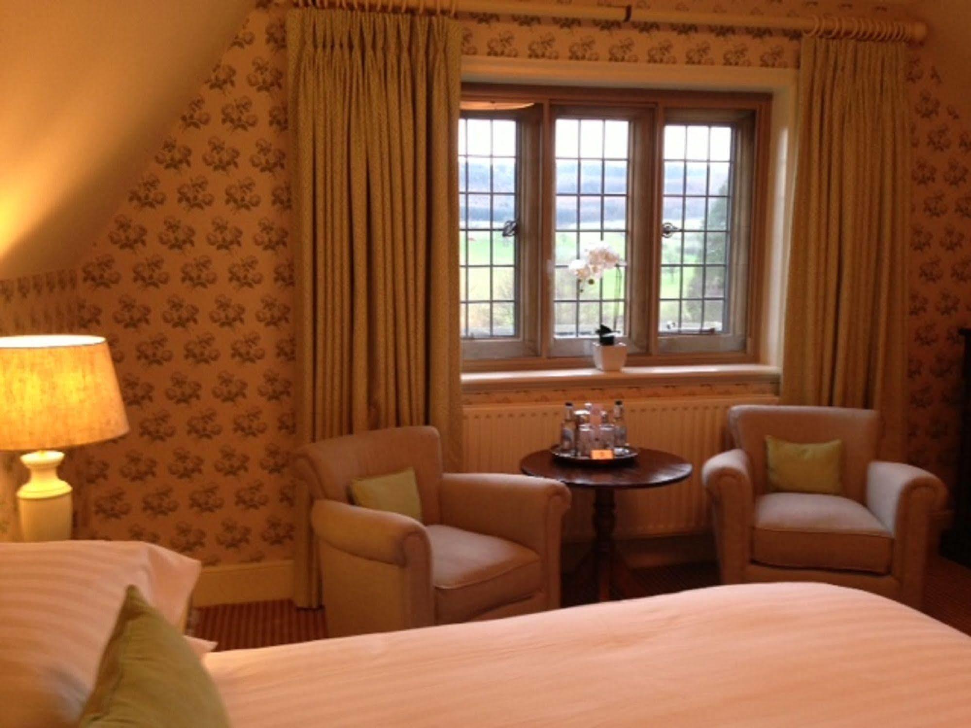 Gisborough Hall Hotel 4*